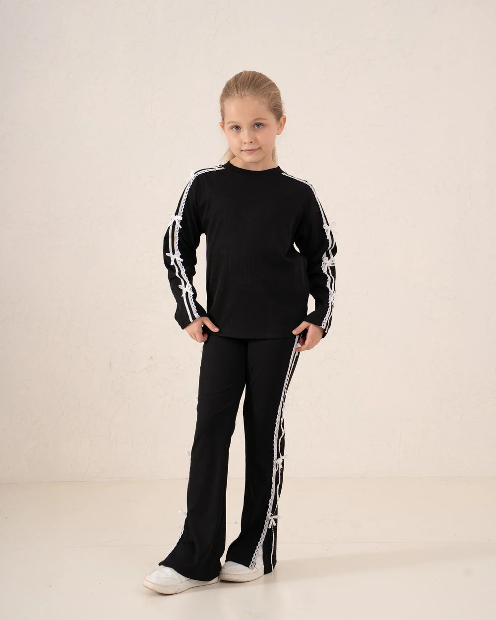 Ribbed Bow Trim Flared Pants - Venti