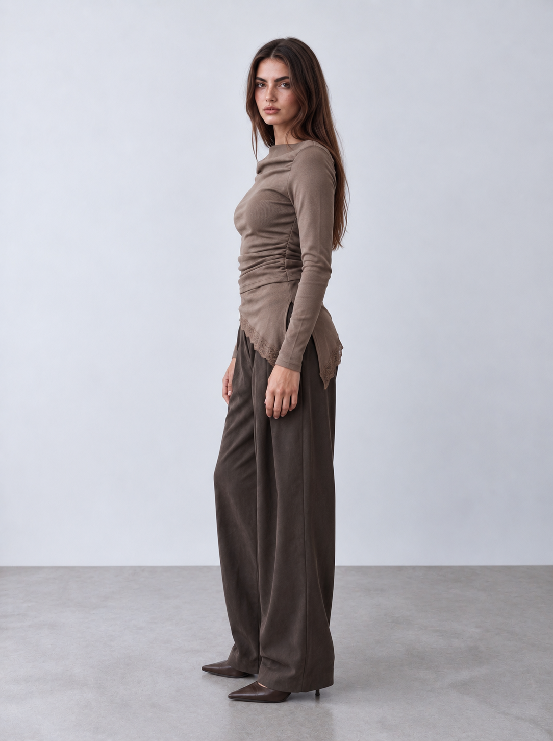 Women folded sides pants