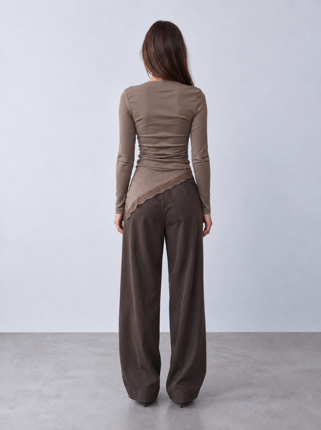 Women folded sides pants