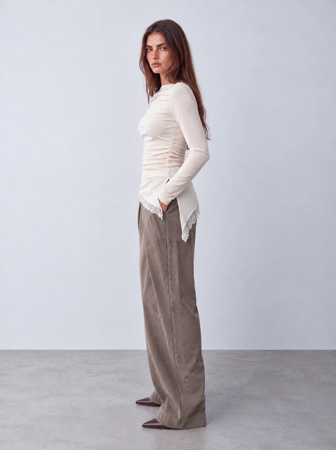 Women folded sides pants