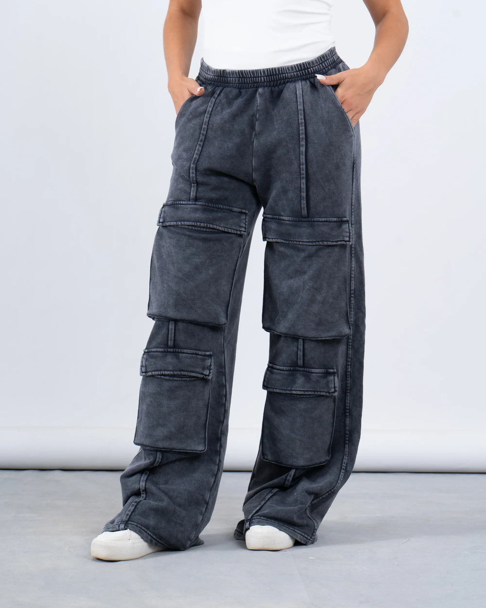 Oversized Cargo Pocket Sweatpants - Venti