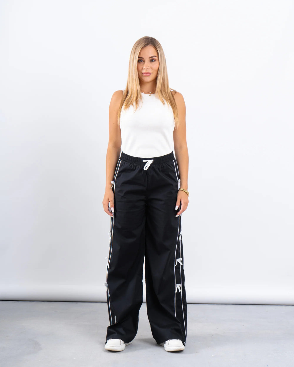 Bow Detail Wide-Leg Pants - Venti