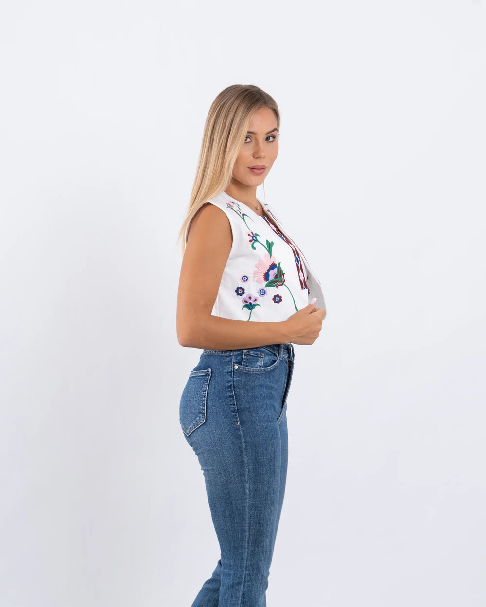 Embroidered Floral Vest - Venti