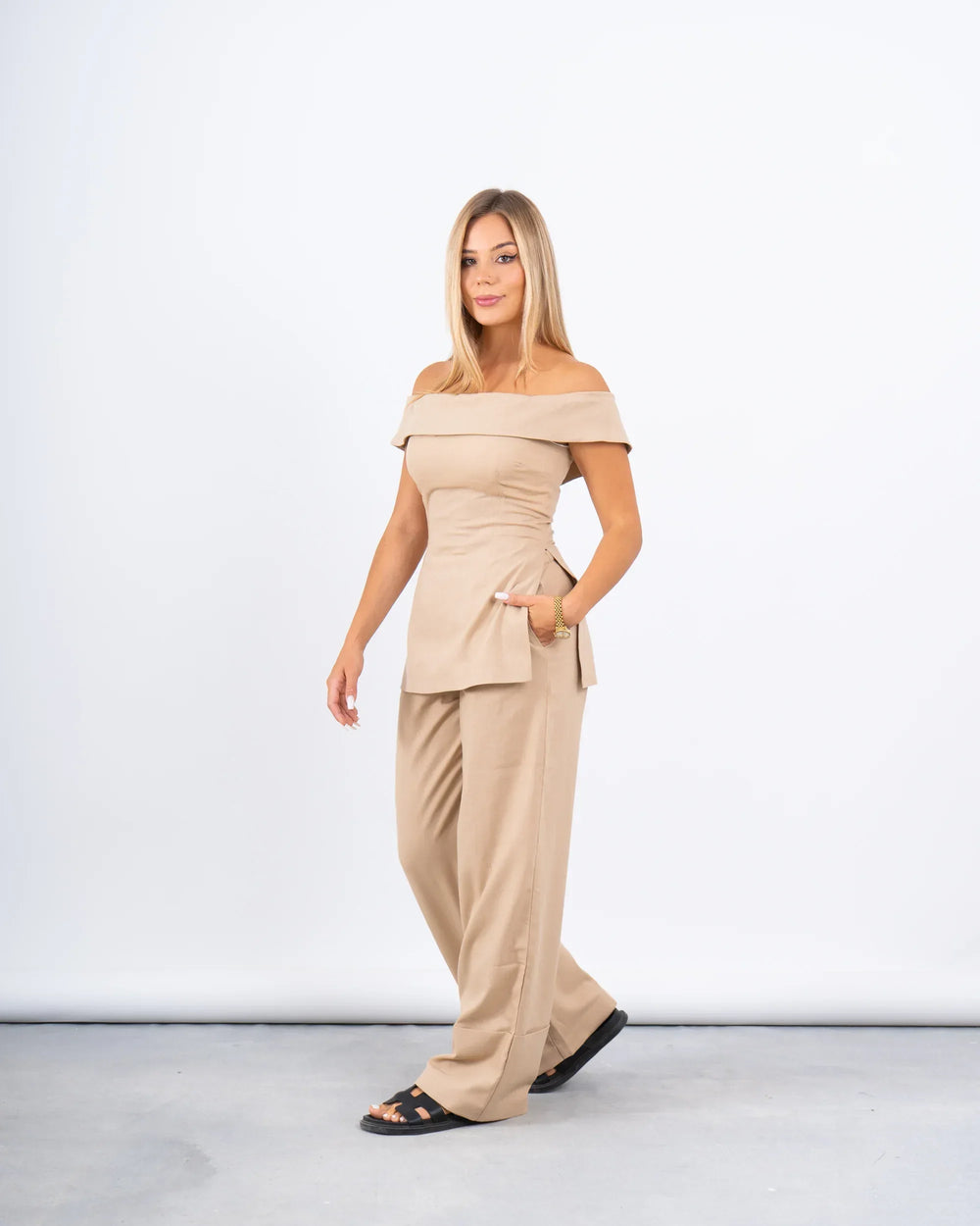 Off-Shoulder Fitted Top - Venti