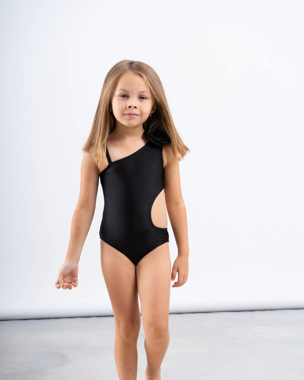 One-Shoulder Swimsuit With Flower Detail - Venti