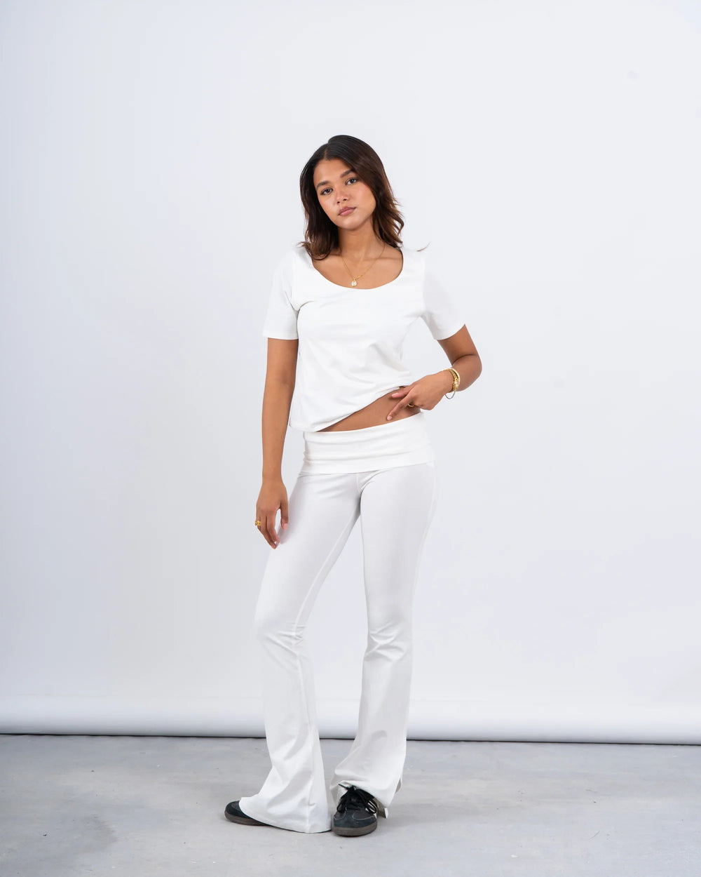 Scoop Neck Fitted Tee - Venti