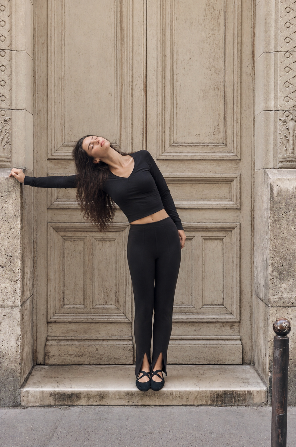 Women front slit legging