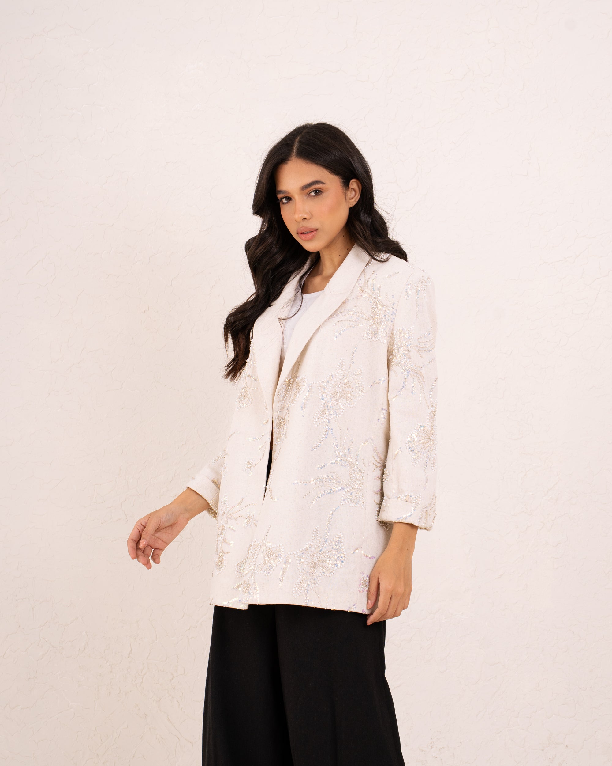 Women embellished Linen