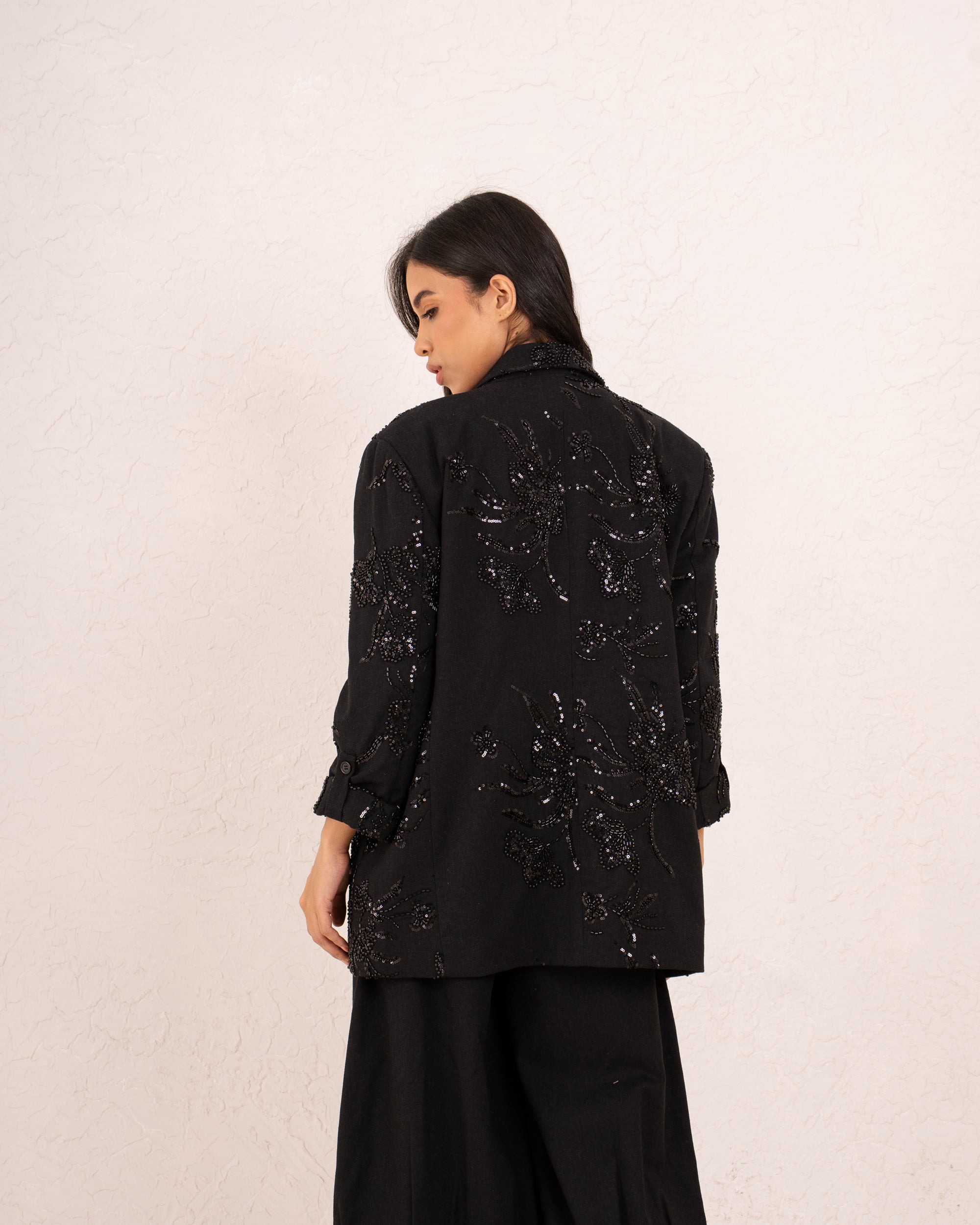 Women embellished Linen