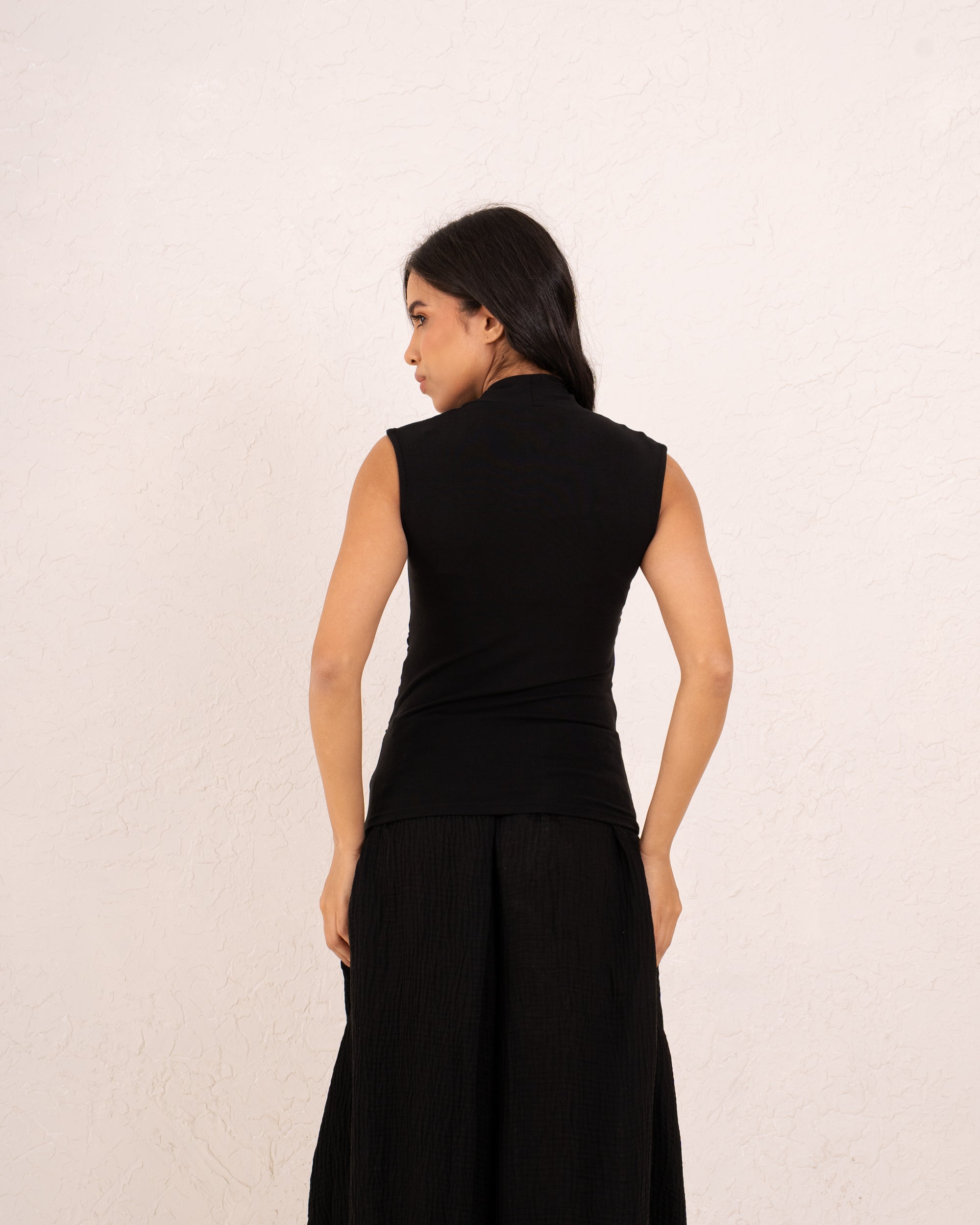 Women cross drapped top