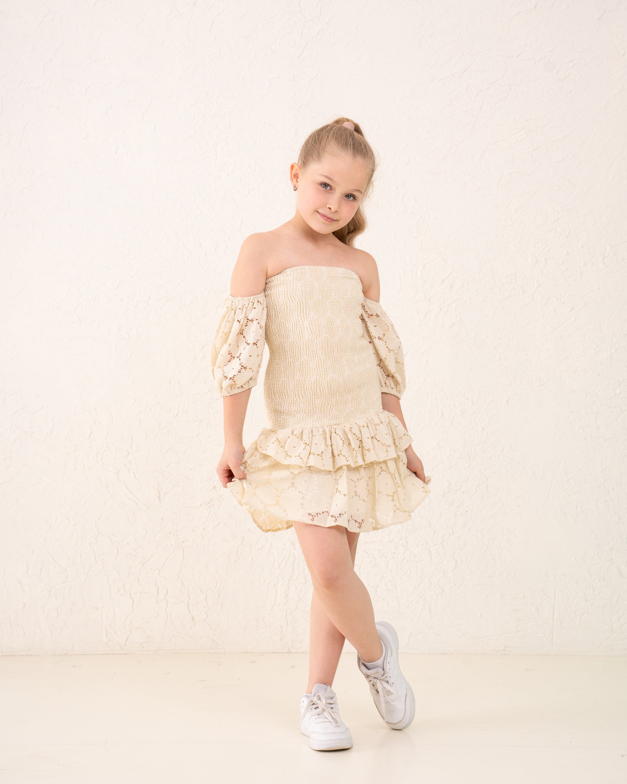 Girl lace ruffle dress