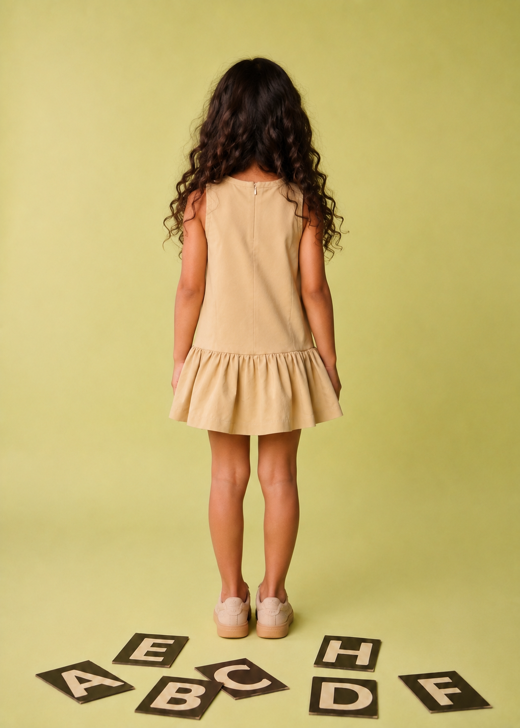 Girl solid dress with accent