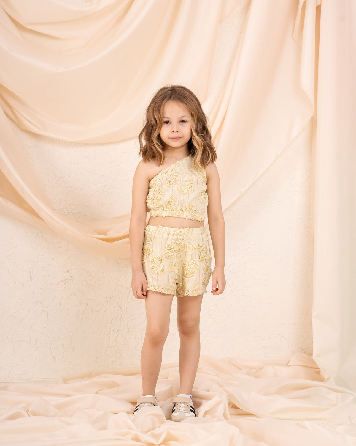 Girl pop out flower balloon Skirt