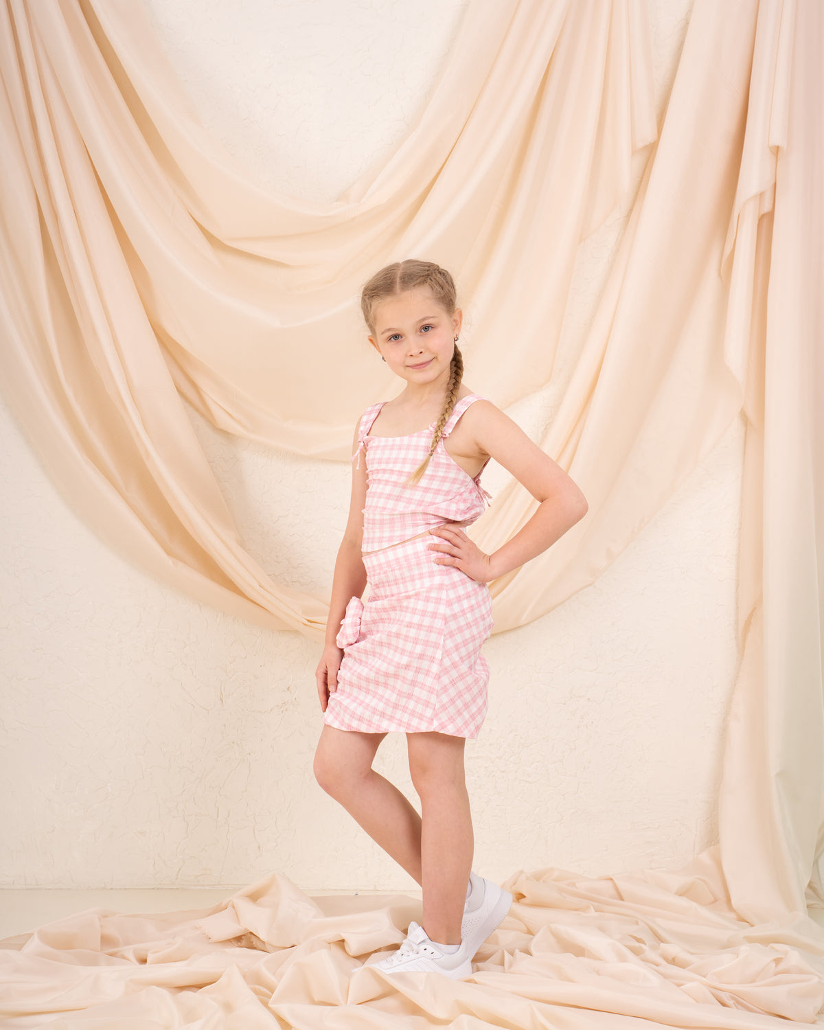 Girl checks flower skirt