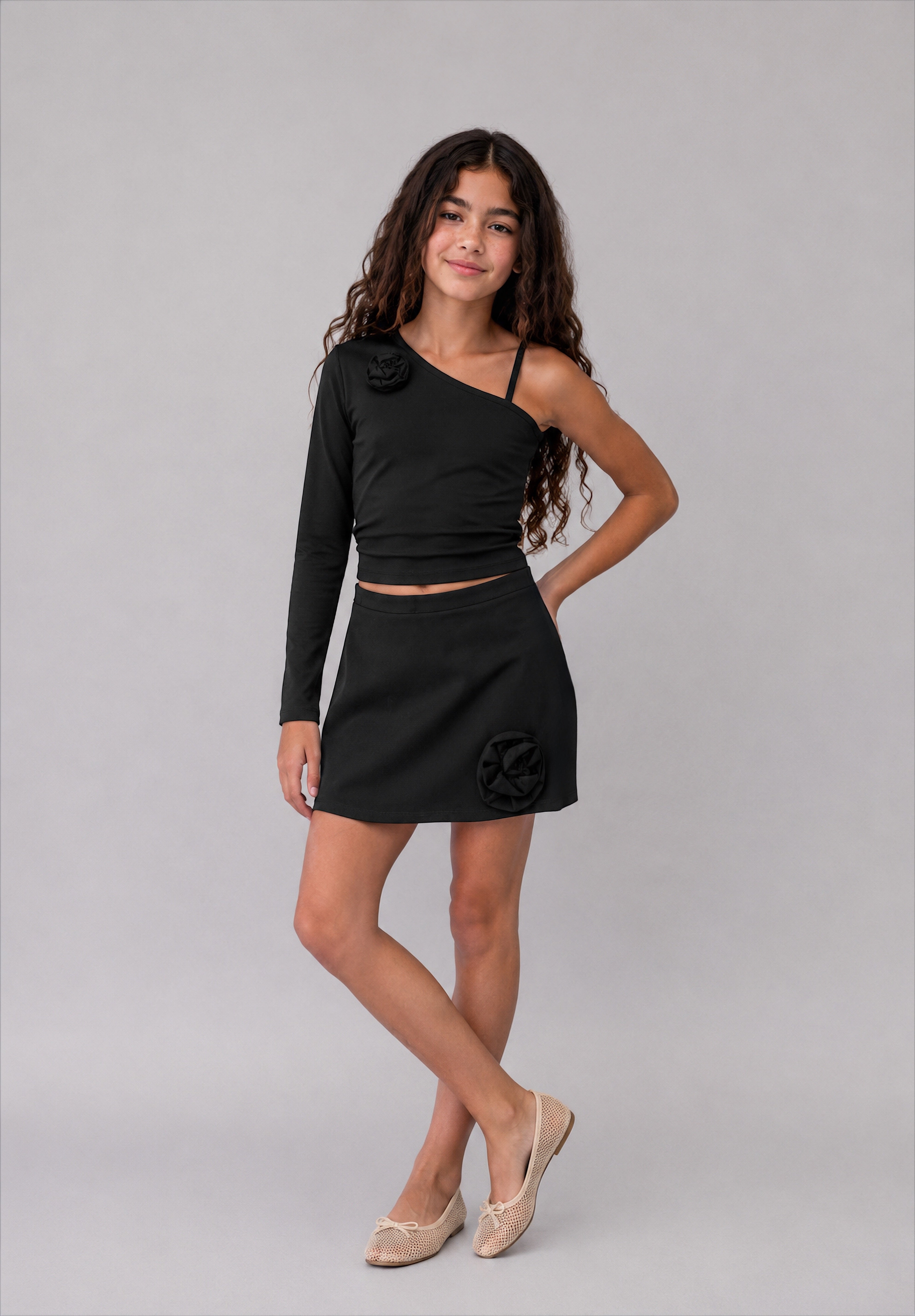 Girl skirt with pop out flower
