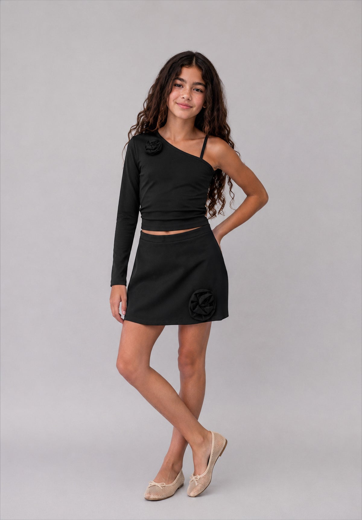 Girl skirt with pop out flower