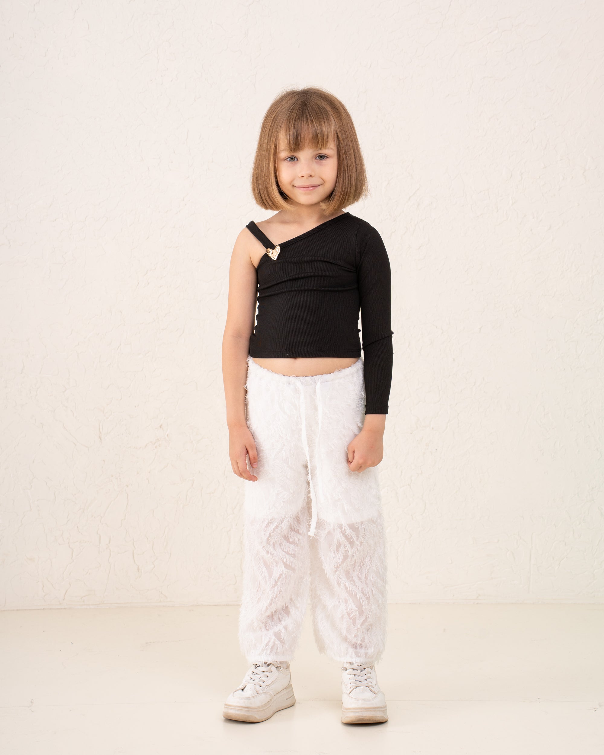 Girl textured pants