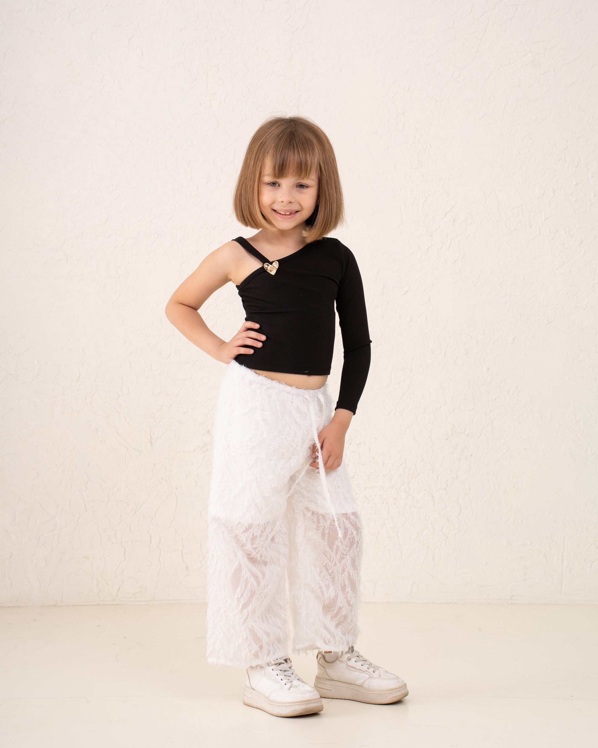 Girl textured pants