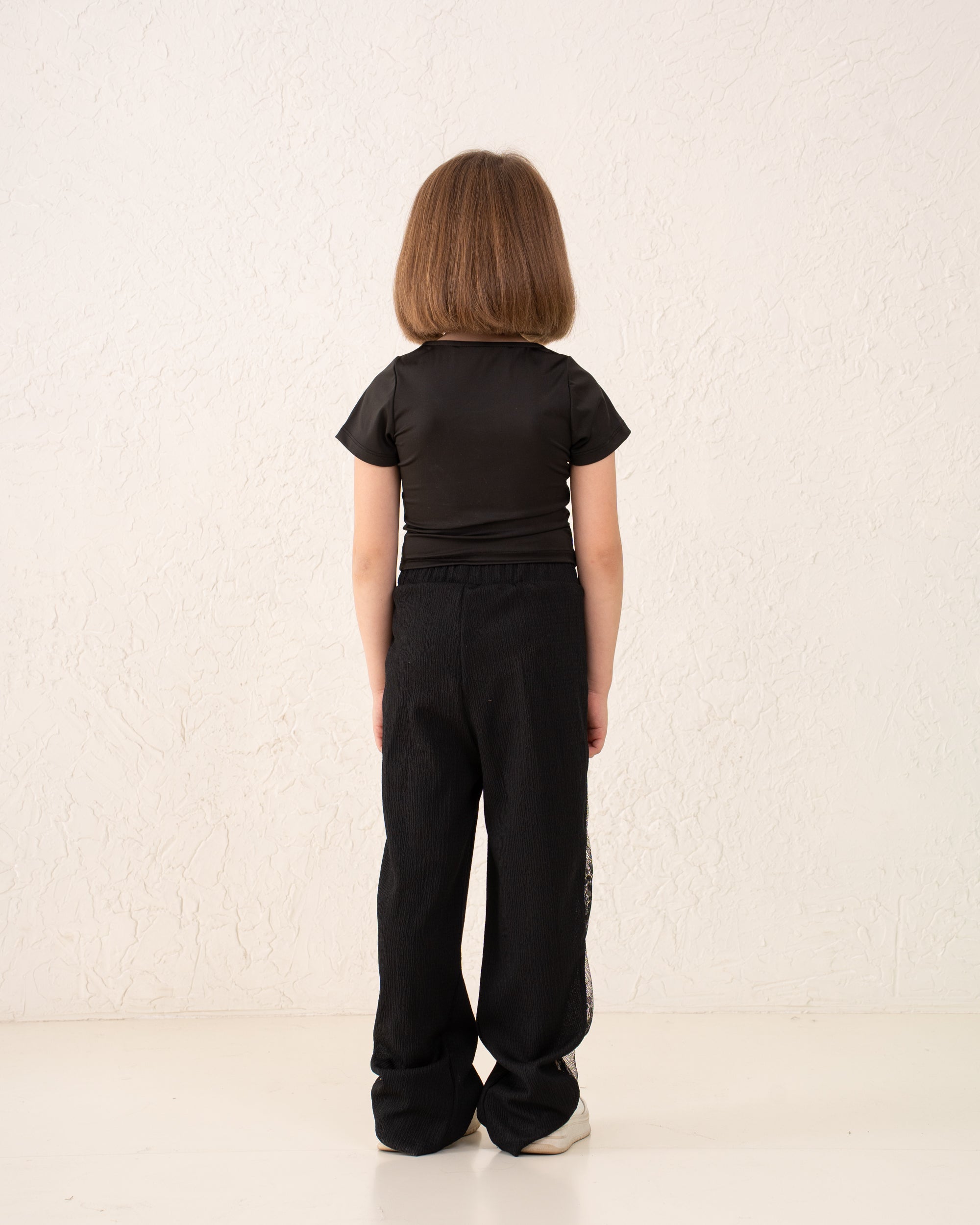 Girl pants with lace details