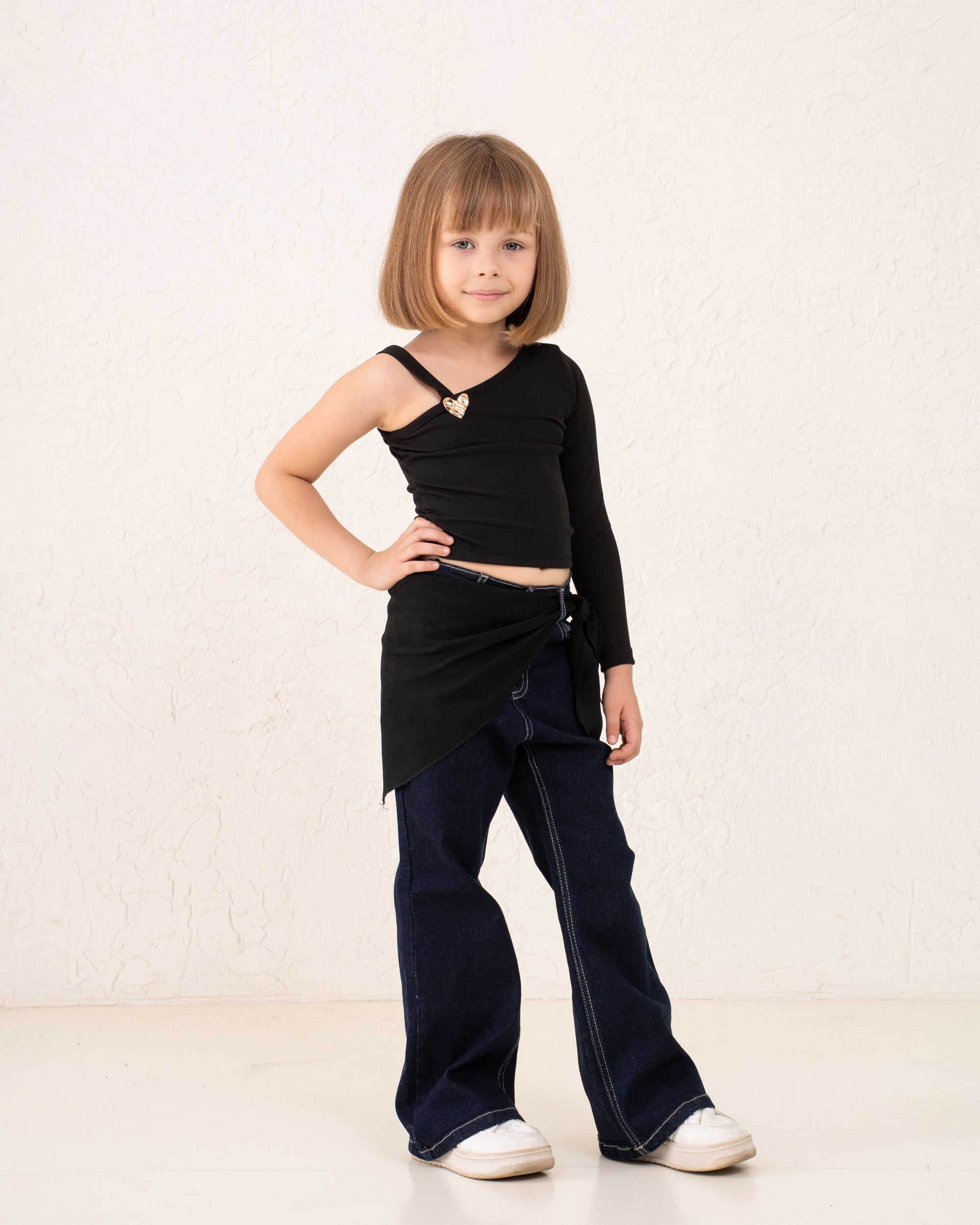 Girl buckle one shoulder top