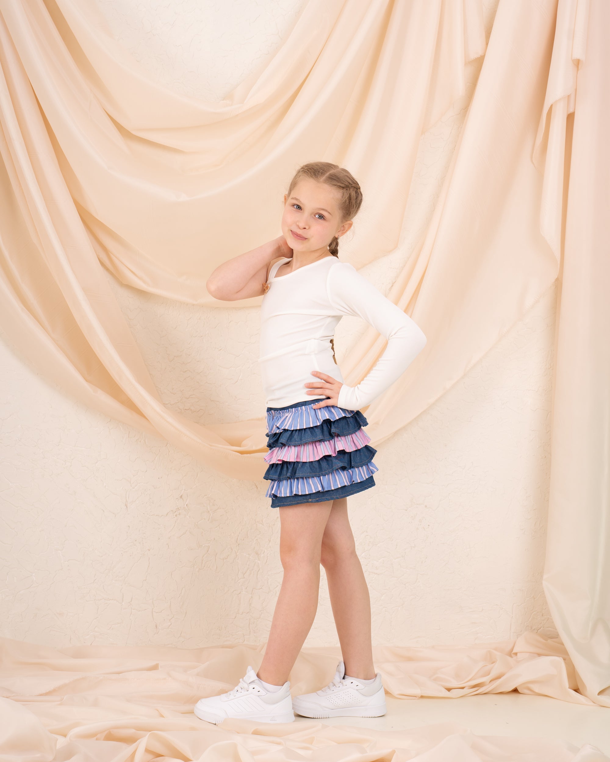 Girl buckle one shoulder top