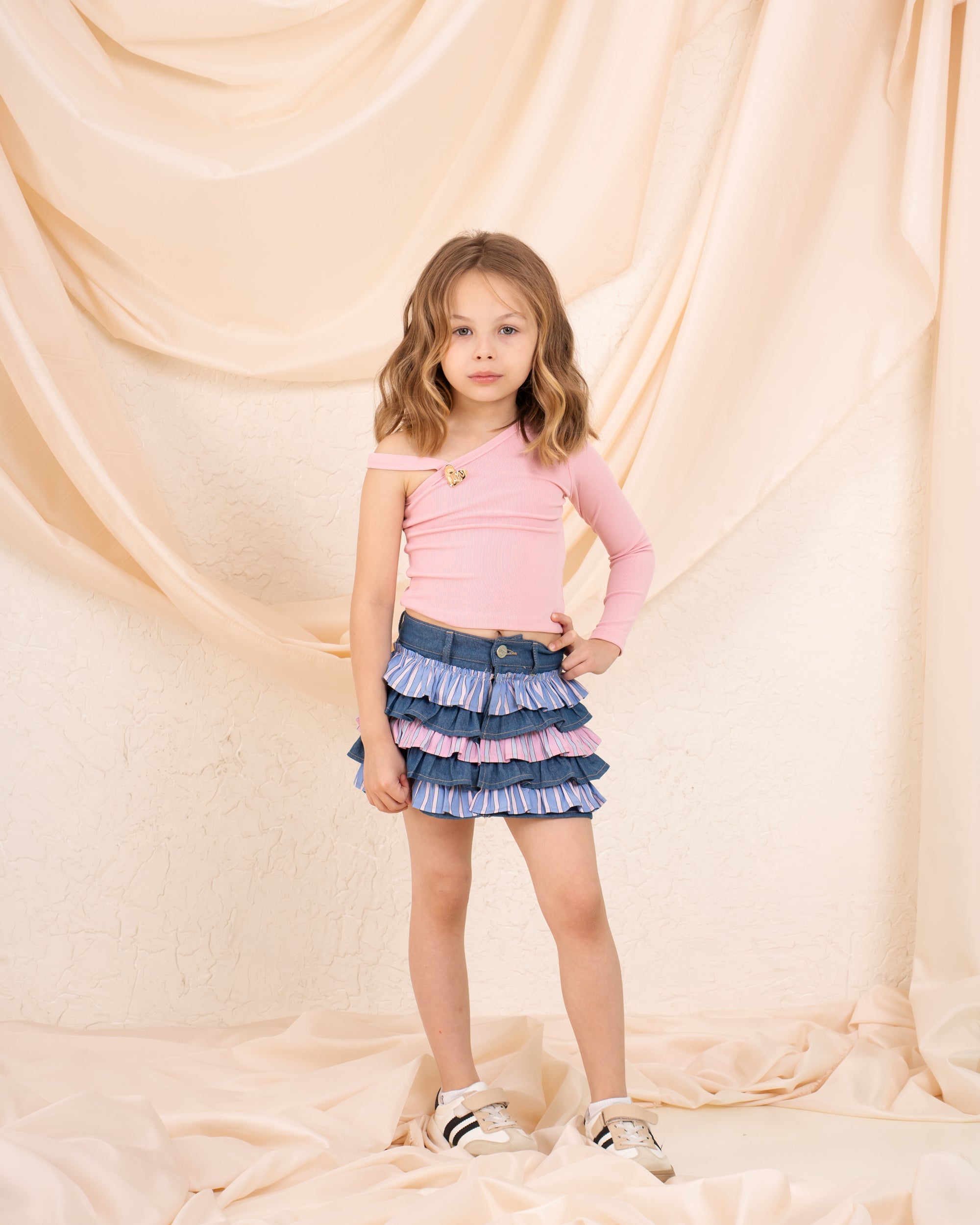 Girl buckle one shoulder top
