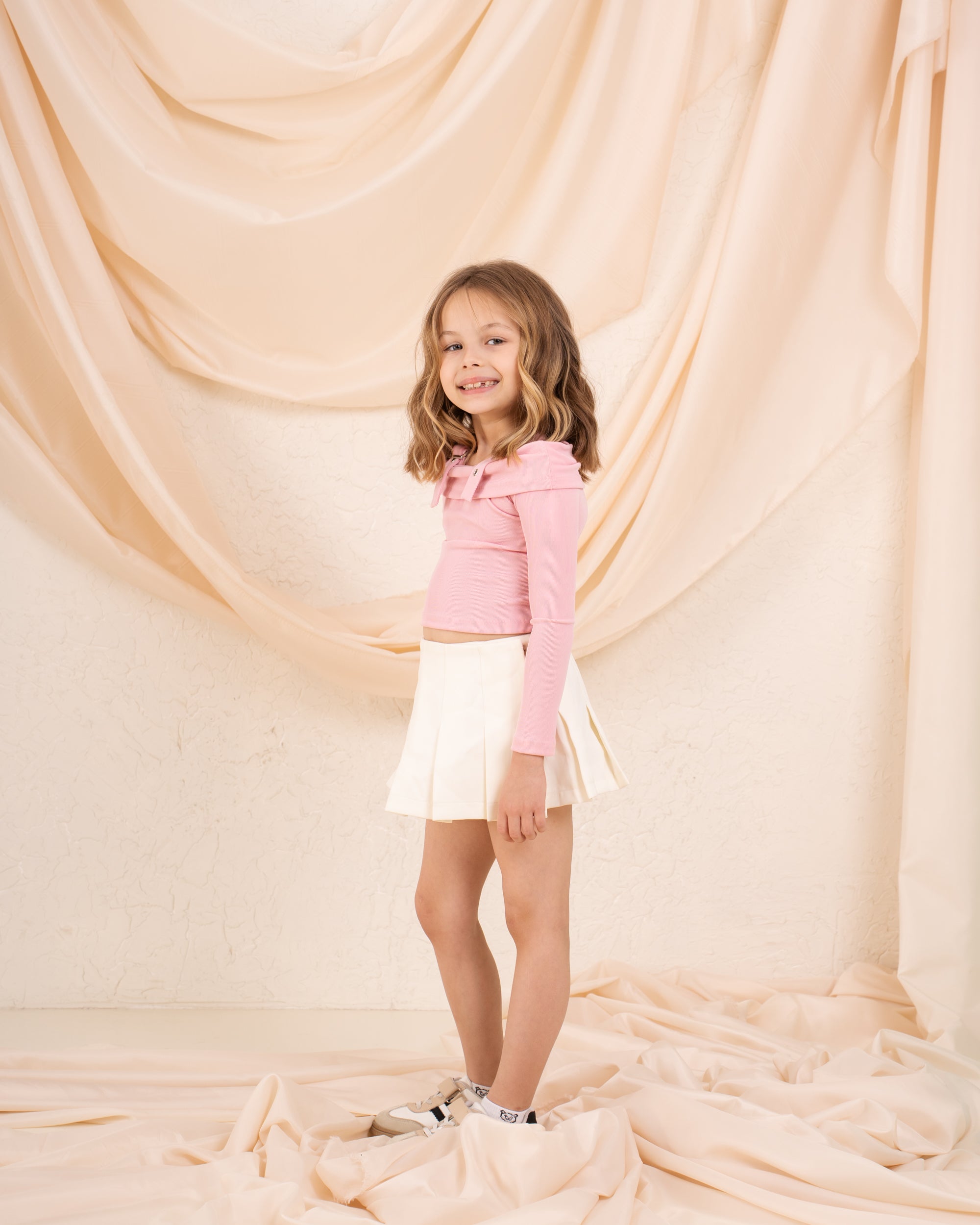 Girl shoulder detail top