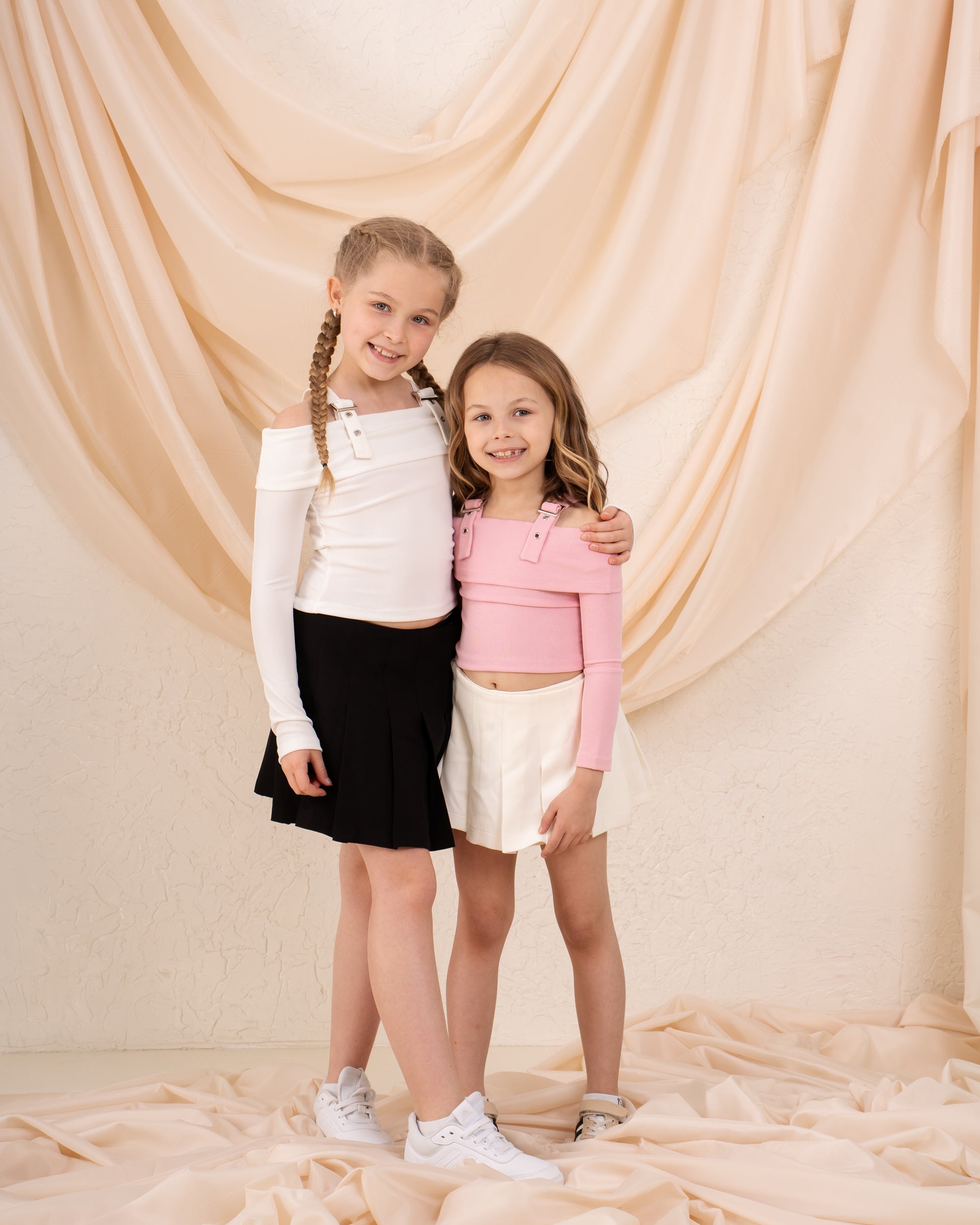 Girl shoulder detail top