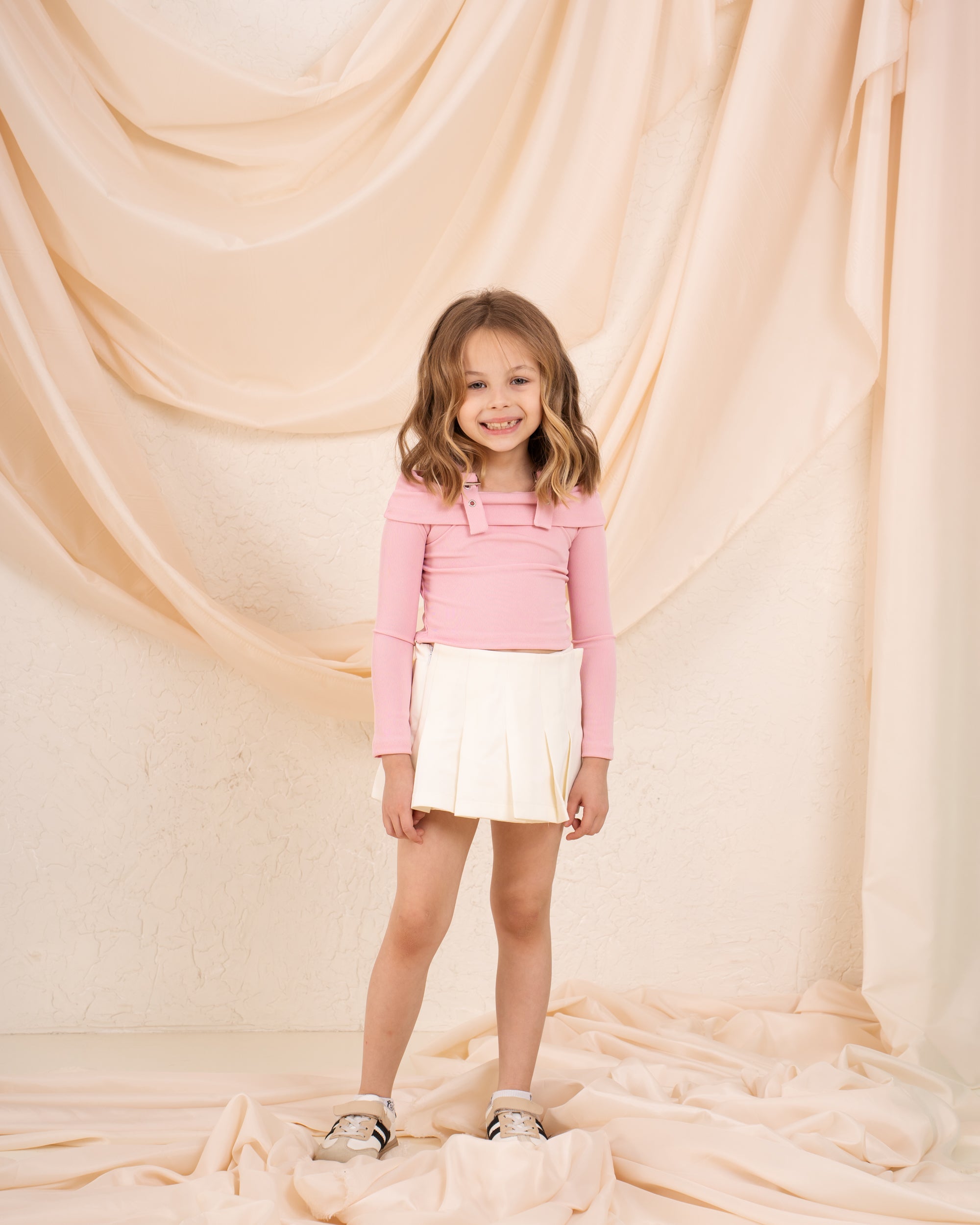 Girl shoulder detail top