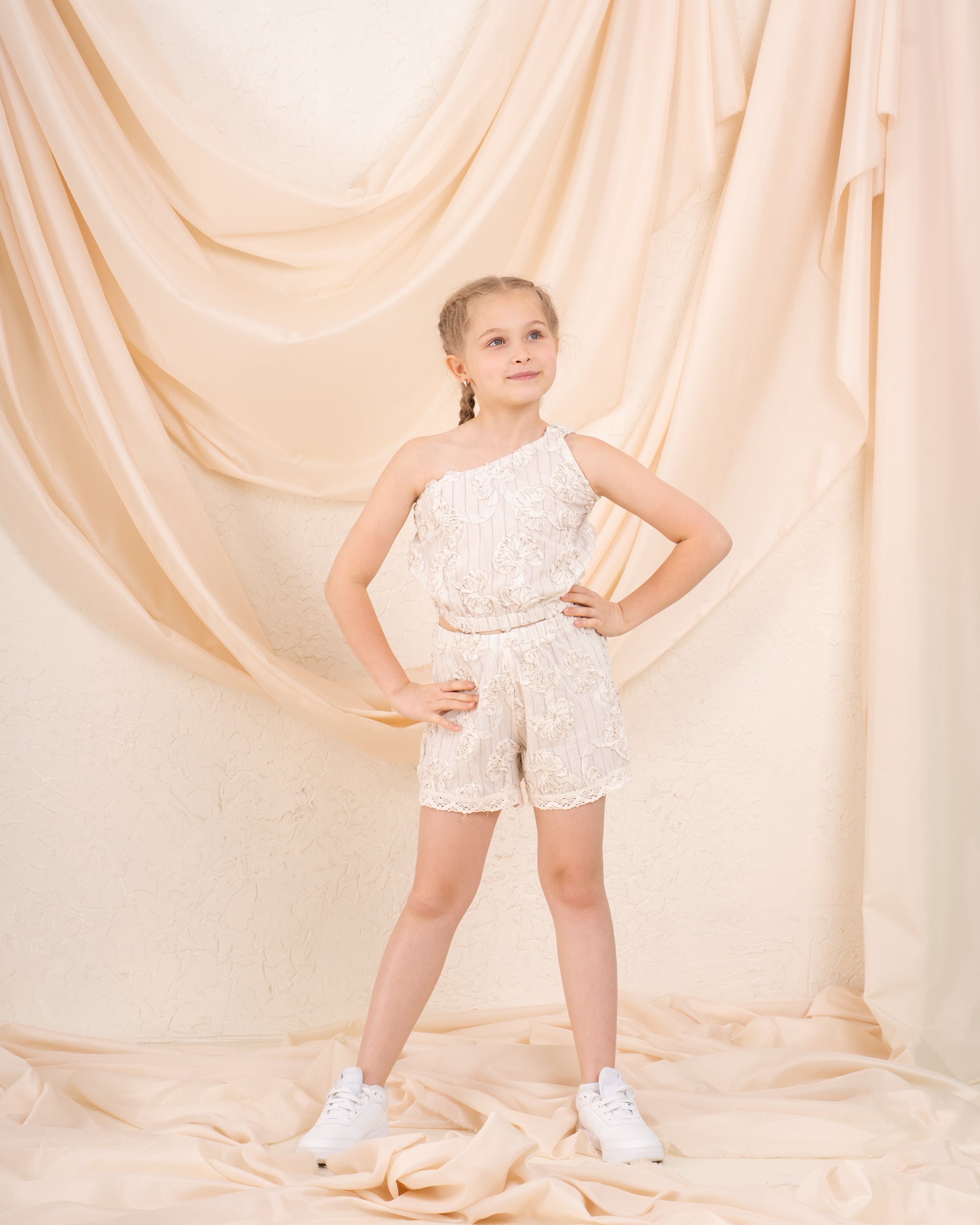 Girl pop up flower one