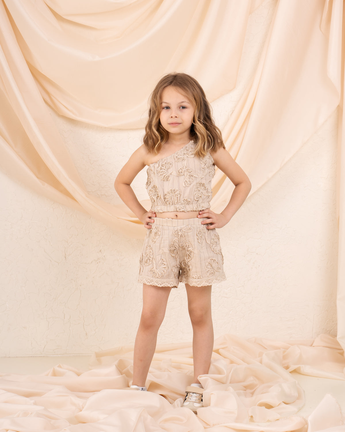 Girl pop up flower one Top