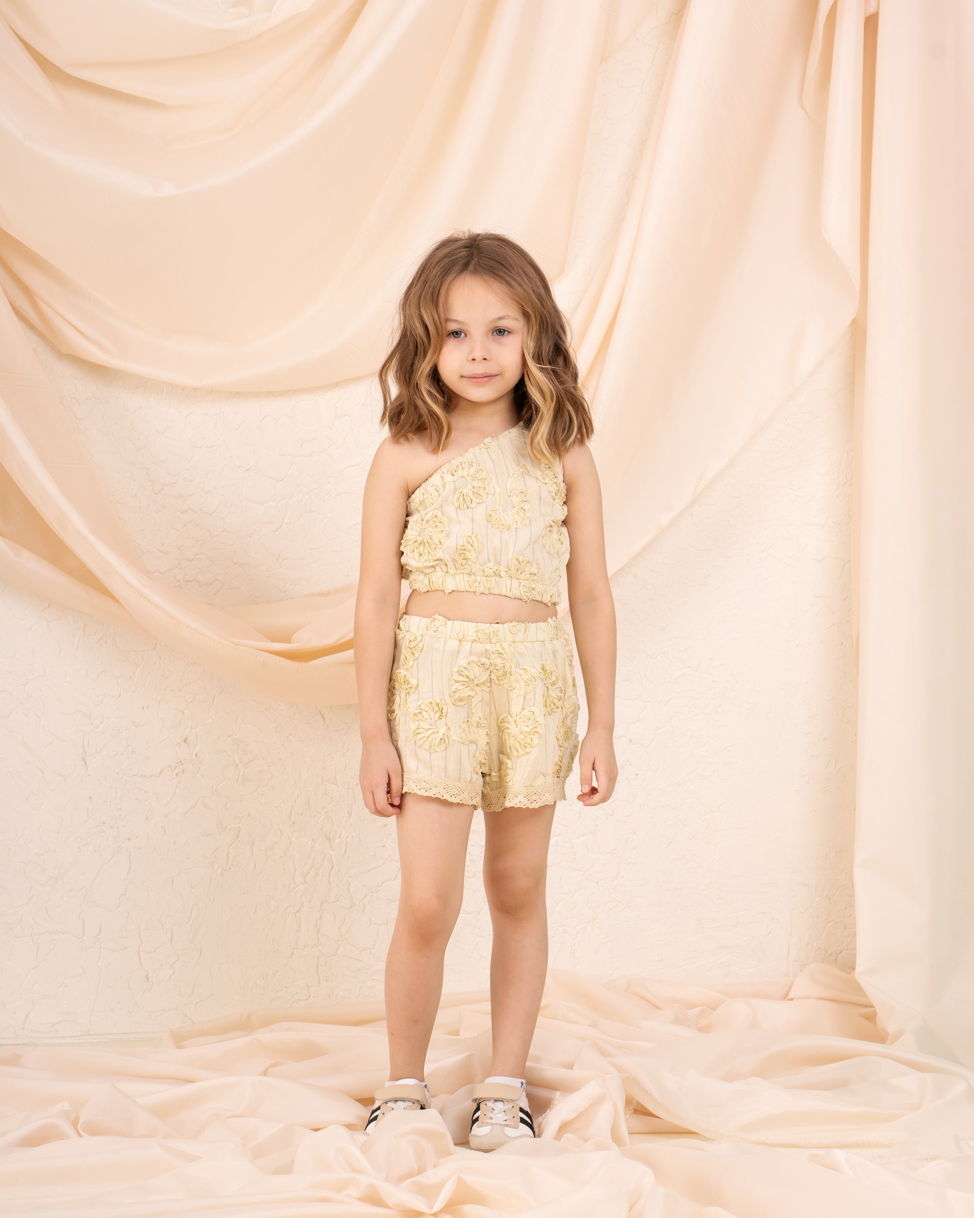 Girl pop up flower one