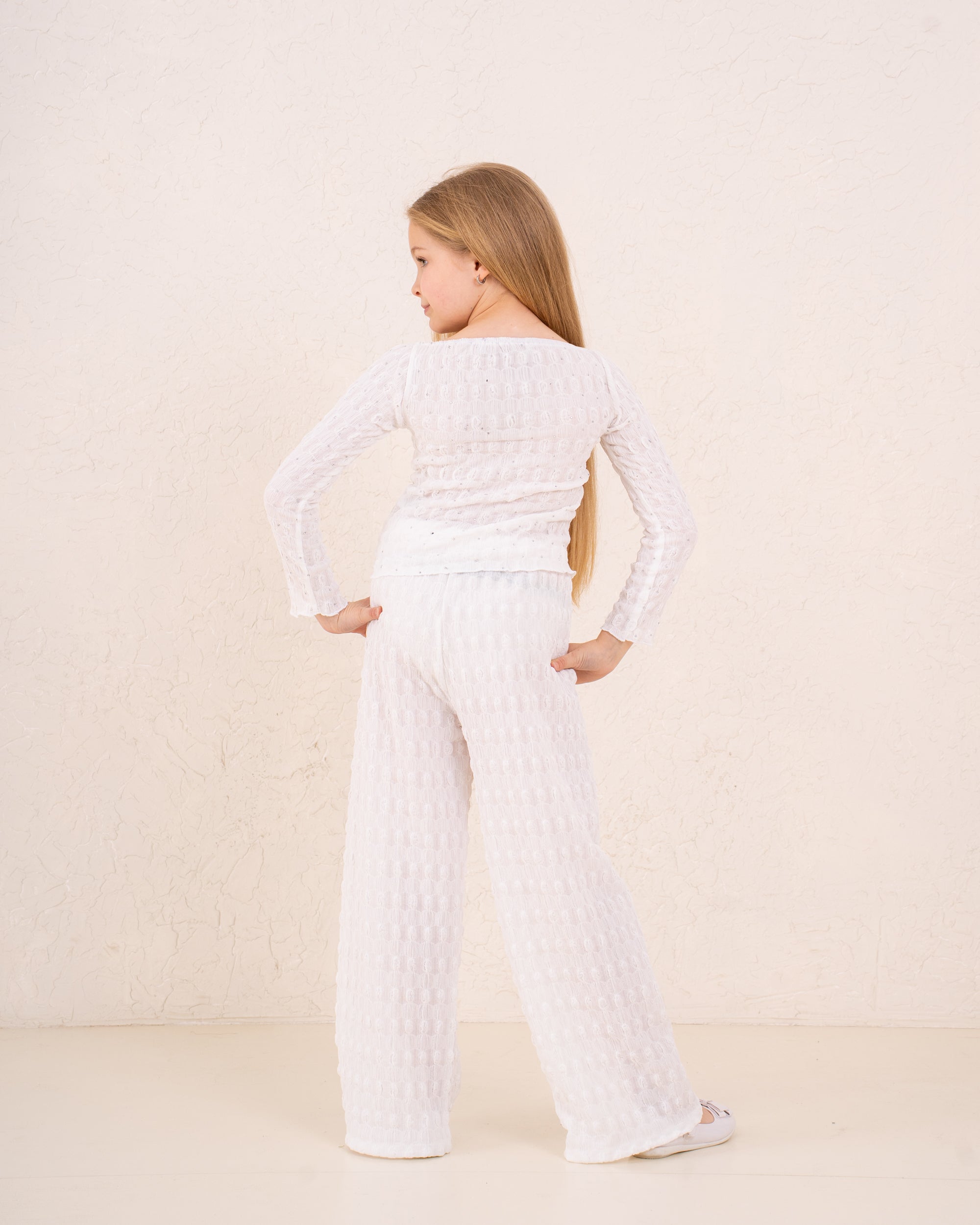 Girl crushed wide leg pants