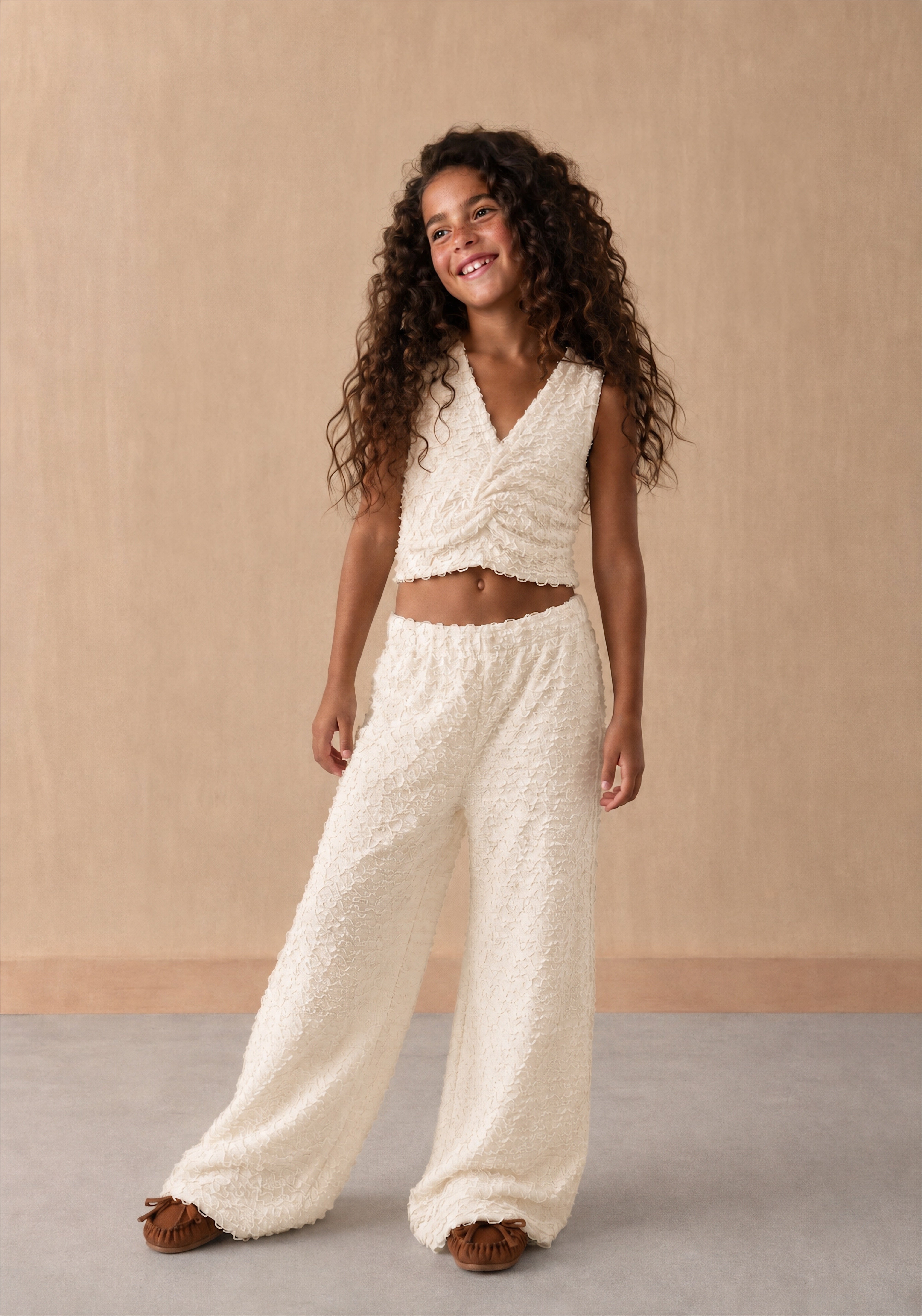 Girl textured knot top