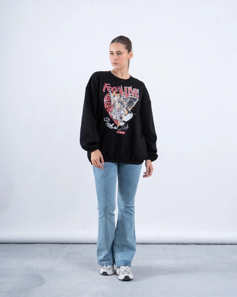 Oversized Graphic Hoodie - Venti