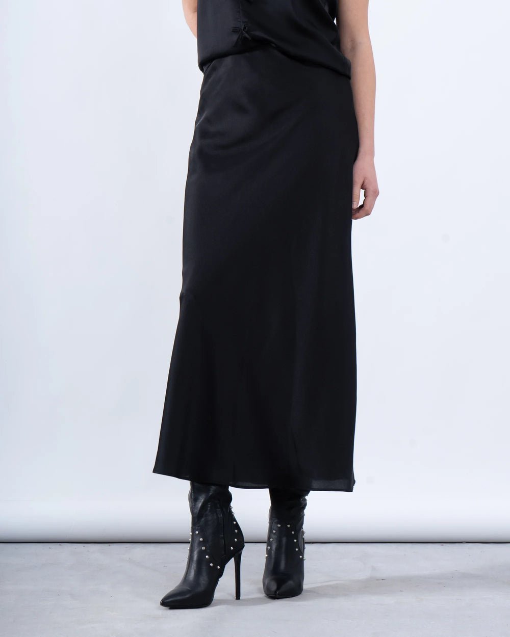 Flowy Satin Silk Maxi Skirt - Venti