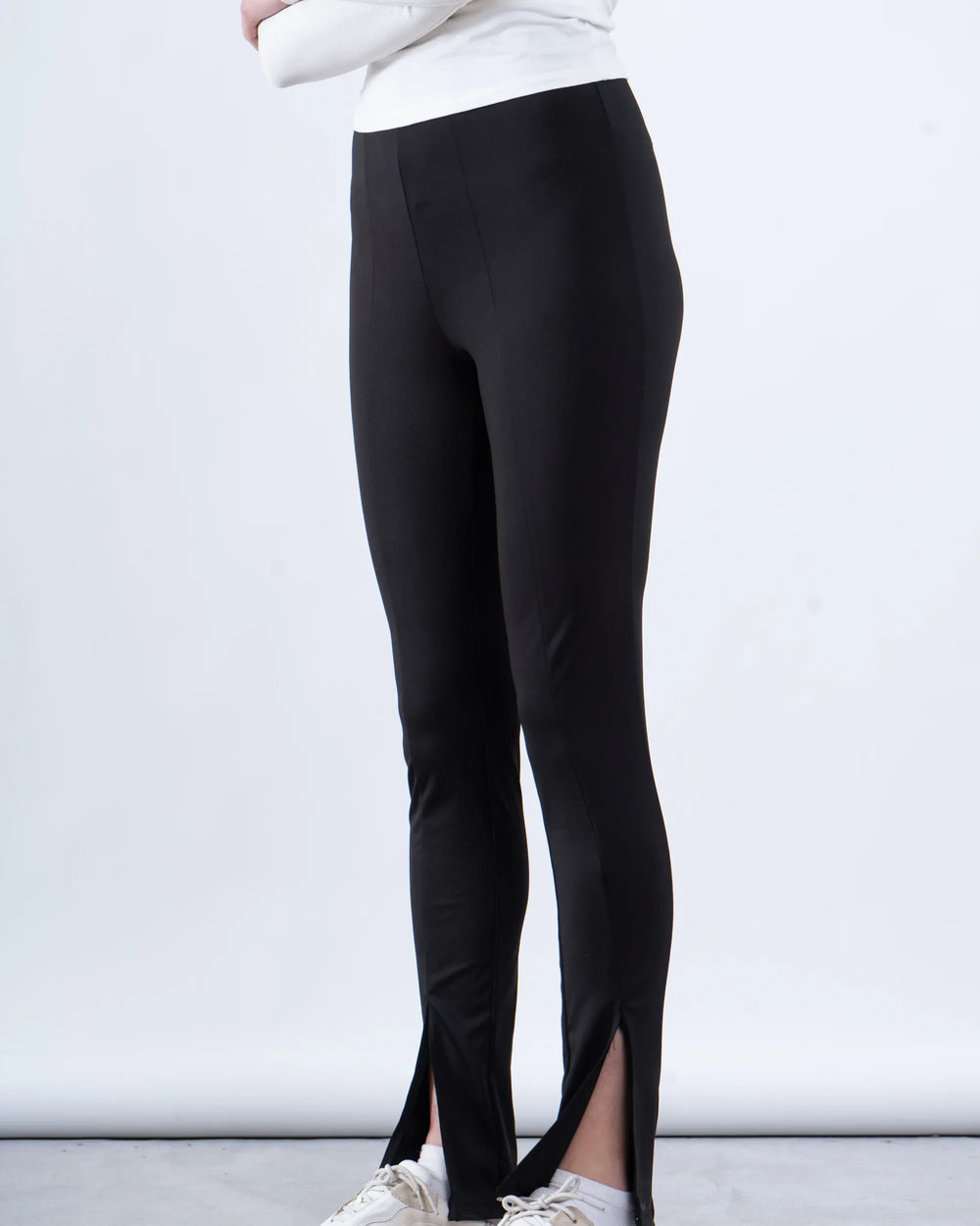 Front Slit Leggings - Venti