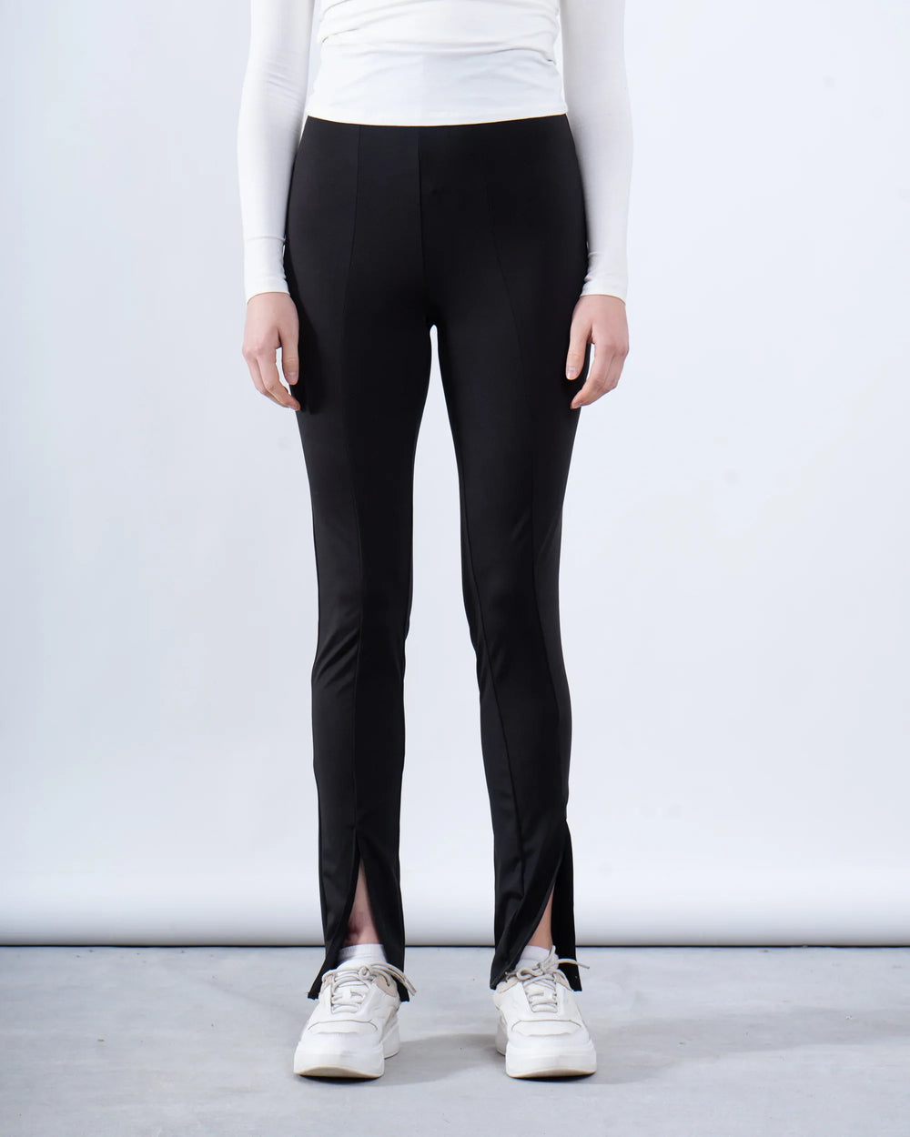 Front Slit Leggings - Venti
