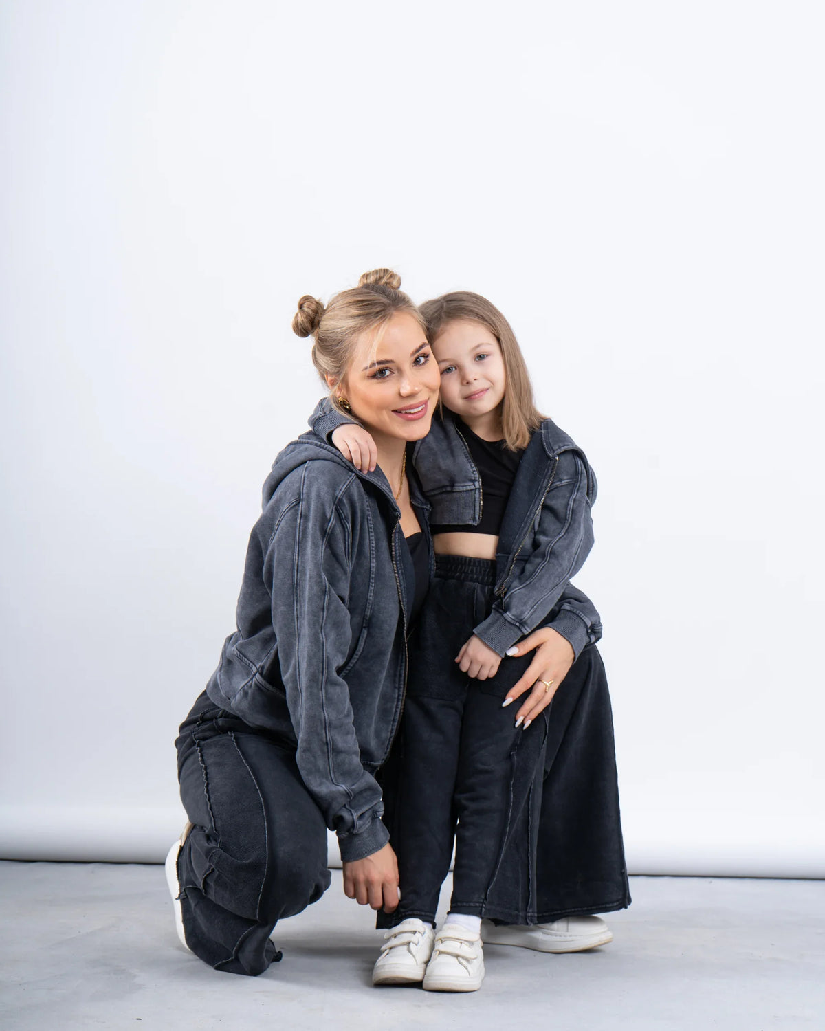 Acid-Wash Cropped Hoodie - Venti