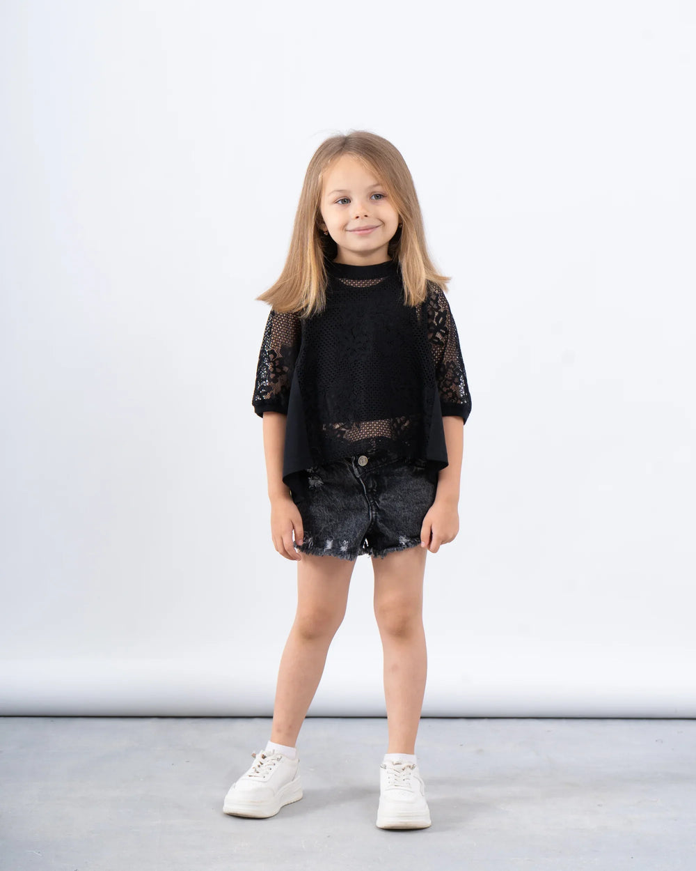 Lace Relaxed-Fit Top - Venti